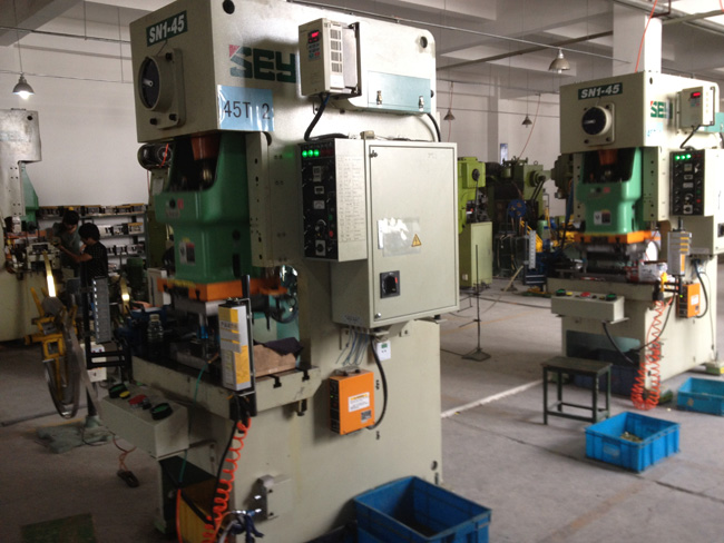 Stamping machine (45t) *3